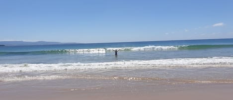 Tæt på stranden