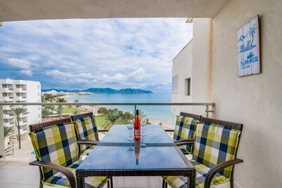 TOP !!! sea view. 6 floors in Sa Maniga, beach, wifi incl.