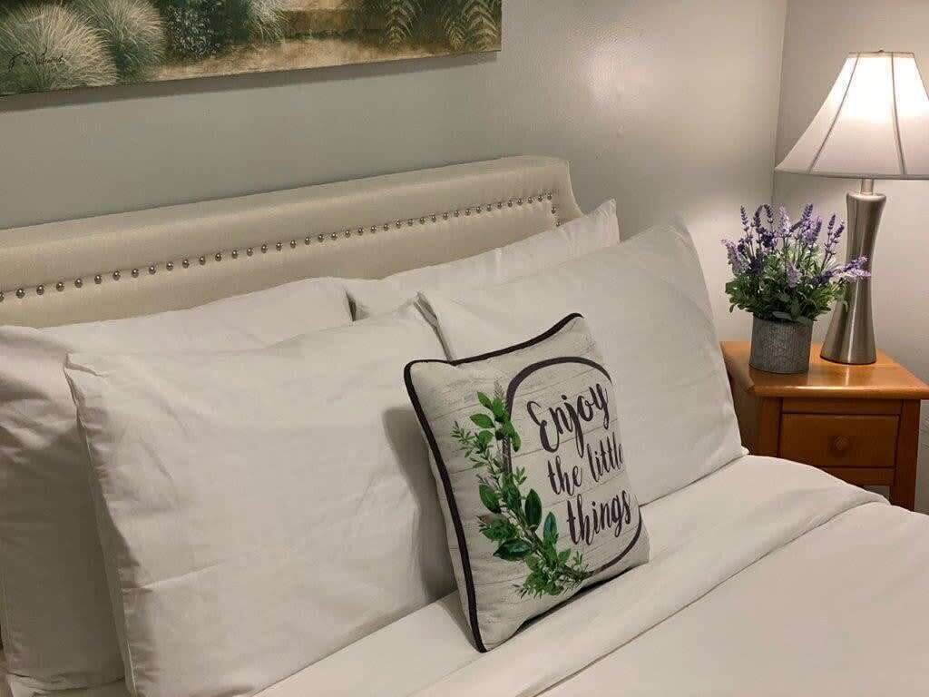 3 chambres, fer et planche à repasser, Wi-Fi, draps fournis