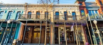 Mins from Downtown & Dining, Dauphin Darling 4