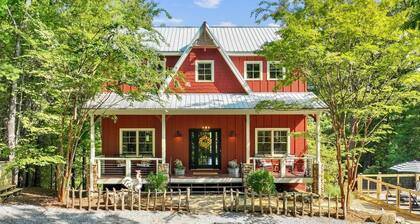 Blue Ridge Manor · 6 Suites · Pool, Sauna & Dog OK