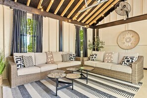 Smart TV, fireplace, video games, DVD player