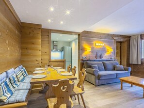 Interior - "Charming Ski-in/Ski-Out Apartment with Fireplace, Balcony & Parking in Méribel" (Méribel)