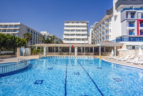 Seasonal outdoor pool
