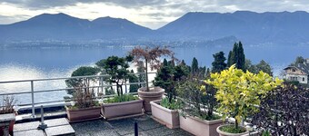 Elizaveta apartment with lake view and terrace