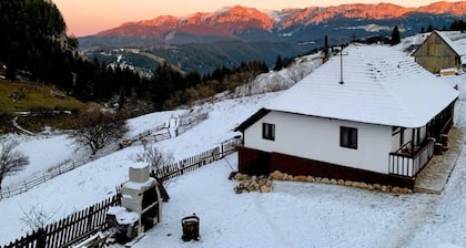 Charming Traditional House in a Pristine Location