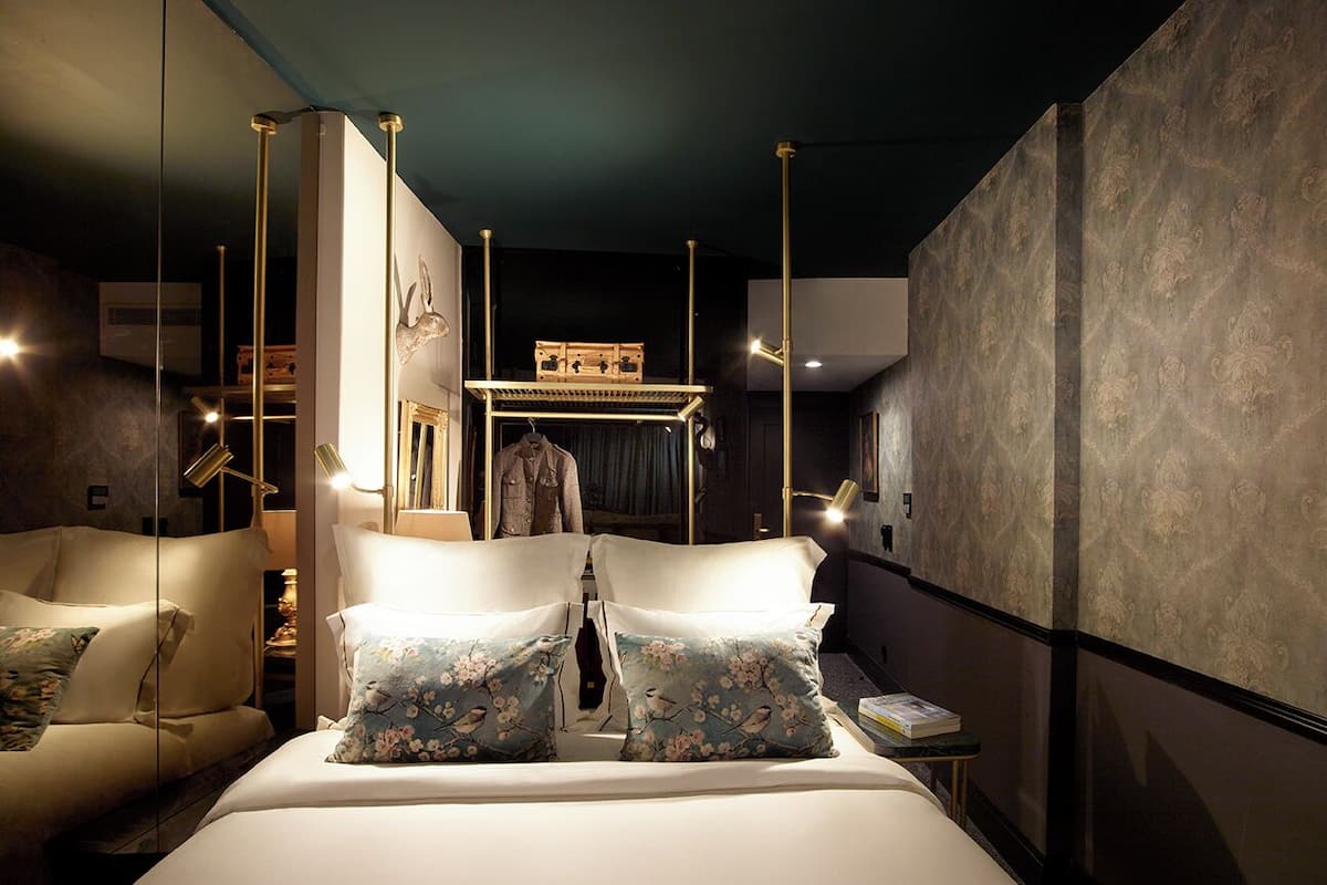 Ropa de cama de alta calidad y minibar