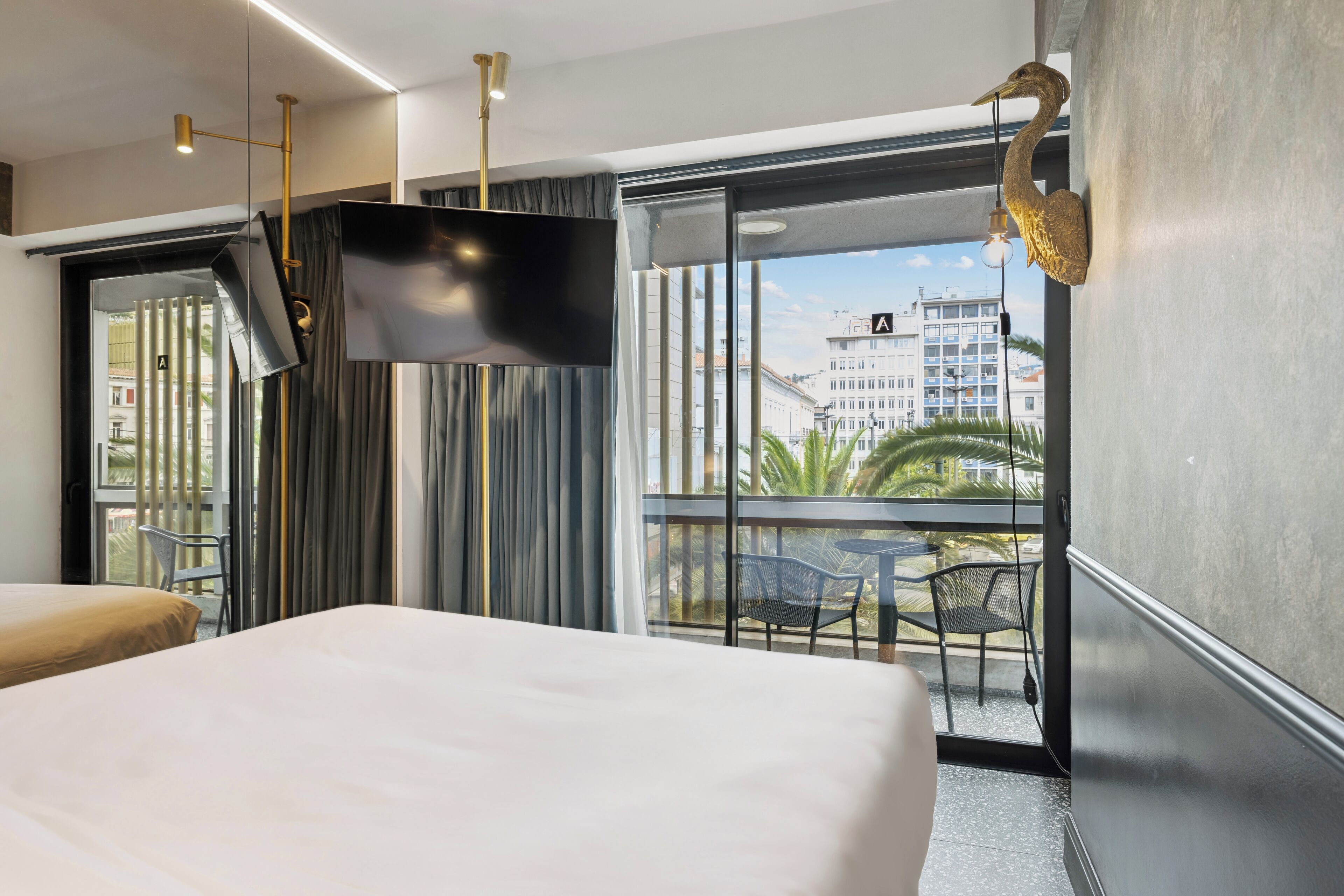 Junior Suite with Balcony & City View | Udsigt fra værelset