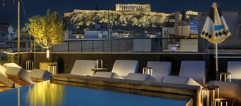 Skylark, Aluma Hotel & Resort
