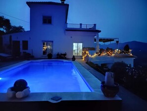 Outdoor pool - Great 1 Bedroom Studio with wonderful views, Swimming Pool and Jacuzzi (Comares)