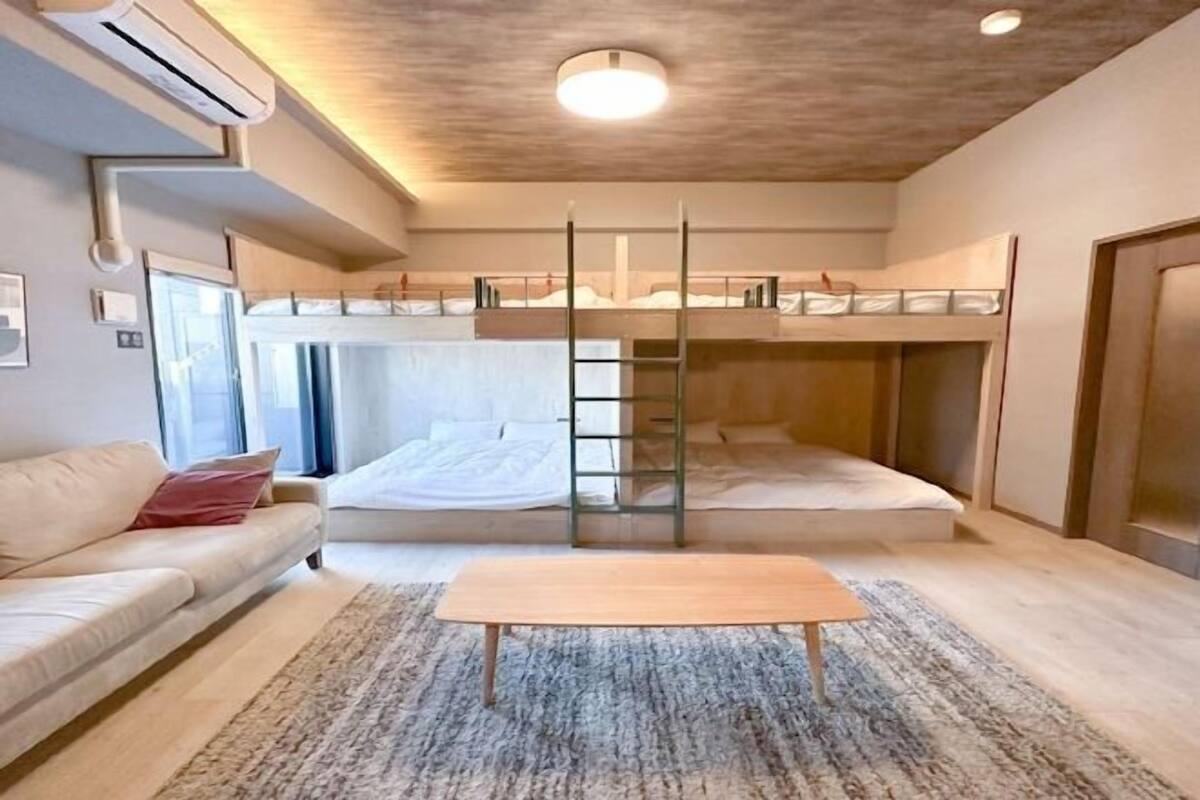 Een bureau, gratis wifi, individueel gedecoreerd