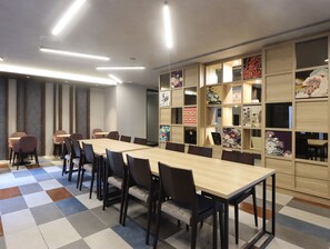 Lobby lounge - Wander Kyoto Nanajo (Kyoto)