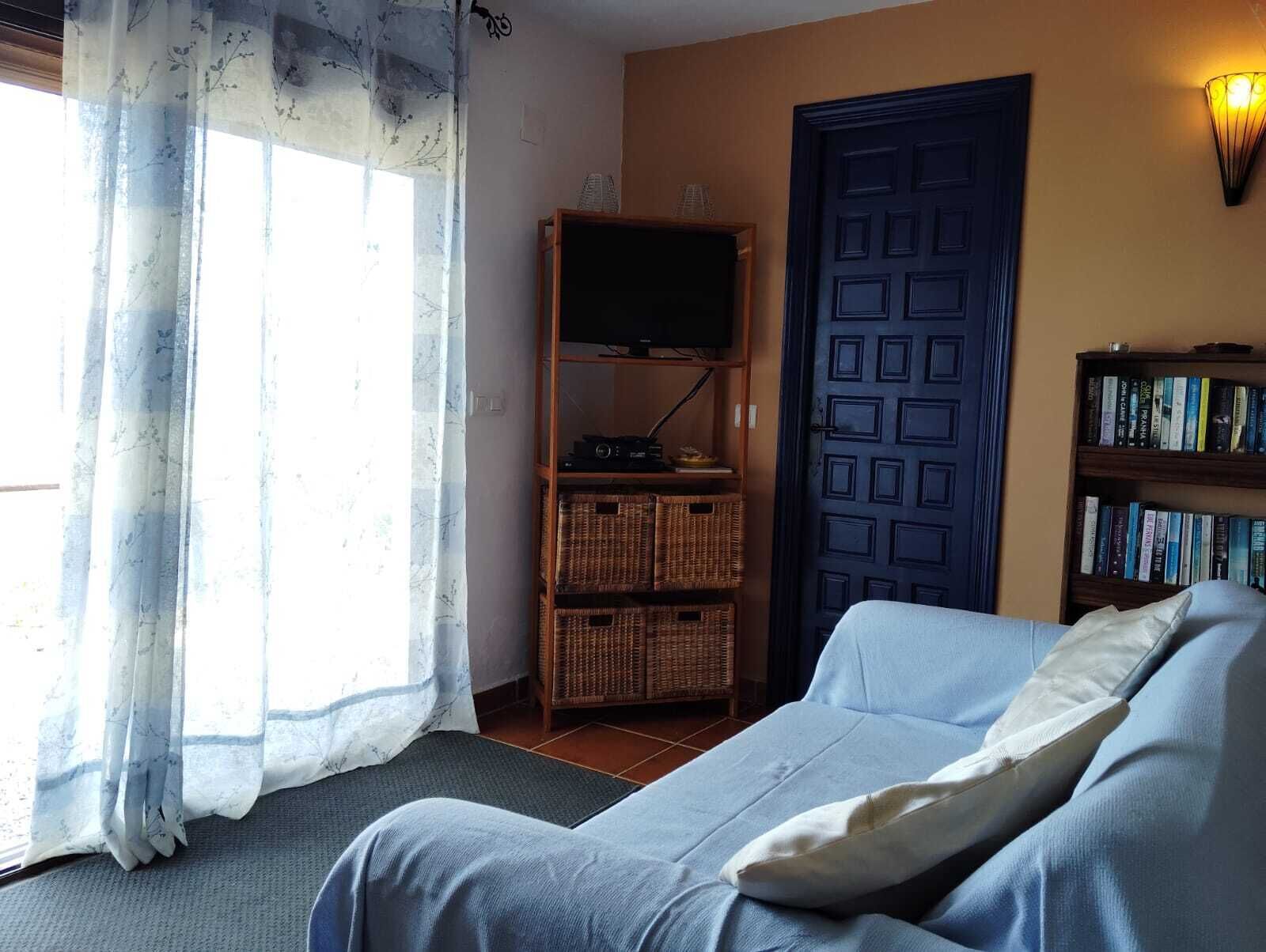 Great 2 Bedroom Apartment With Wonderful Views, Swimming Pool And Jacuzzi - Comares