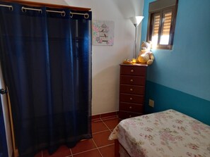 2 bedrooms, desk, iron/ironing board, travel cot