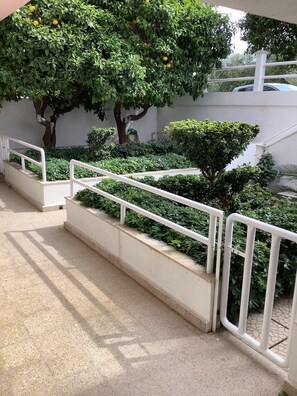 House | Balcony