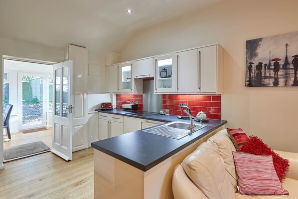 Cottage | Living area