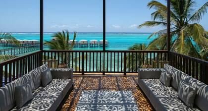 Le Mersenne Zanzibar, Autograph Collection