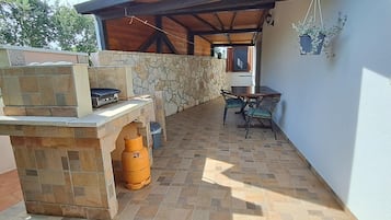 Hus, 1 soverom, terrasse | Terrasse/patio