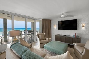 Living area - Experience luxury in this 3-bedroom oceanfront condo in Panama City Beach. (Panama City Beach)