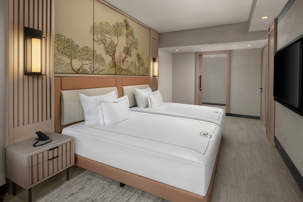 Family Room Forest View | 高档床上用品、免费迷你吧物品、客房内保险箱、隔音