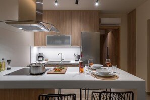 Fridge, microwave, oven, stovetop