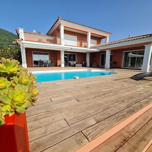 Outdoor pool, a heated pool - BEAUTIFUL MODERN VILLA WITH SWIMMING POOL sea view 400 m from the beach (Cargèse)