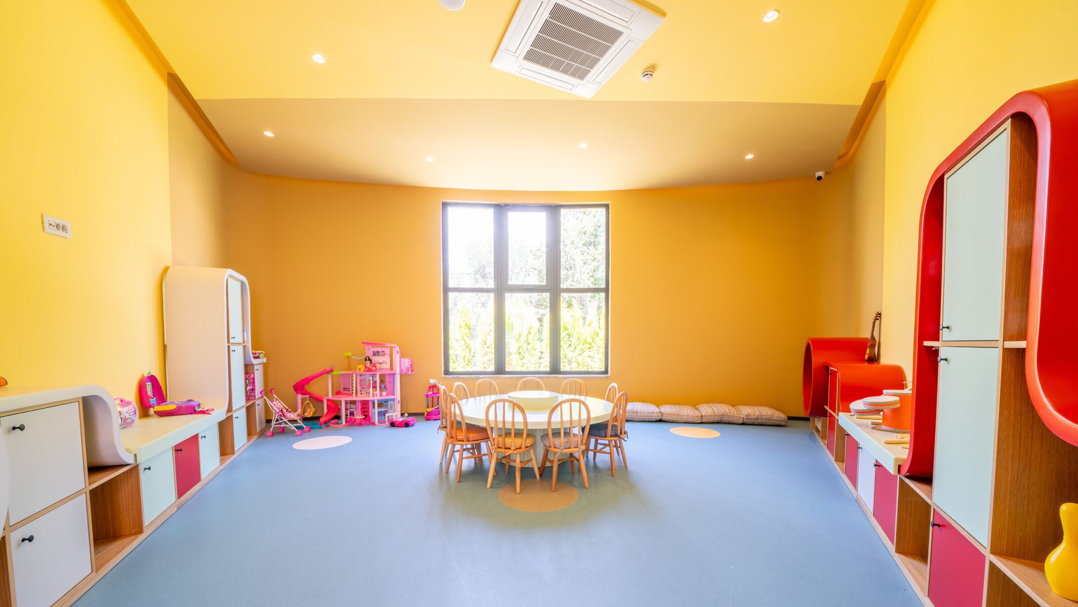 children’s play area – indoor