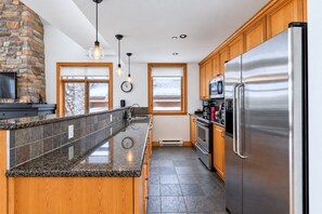 Altitude 168-9 - Tremblant Prestige (19)