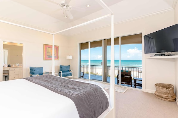 4 bedrooms, iron/ironing board, Internet, bed sheets
