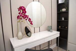 1 habitación, ropa de cama hipoalergénica y decoración personalizada 