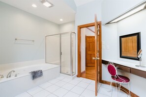 Ferienhaus (182 Byars St) | 4 Schlafzimmer, kostenloses WLAN