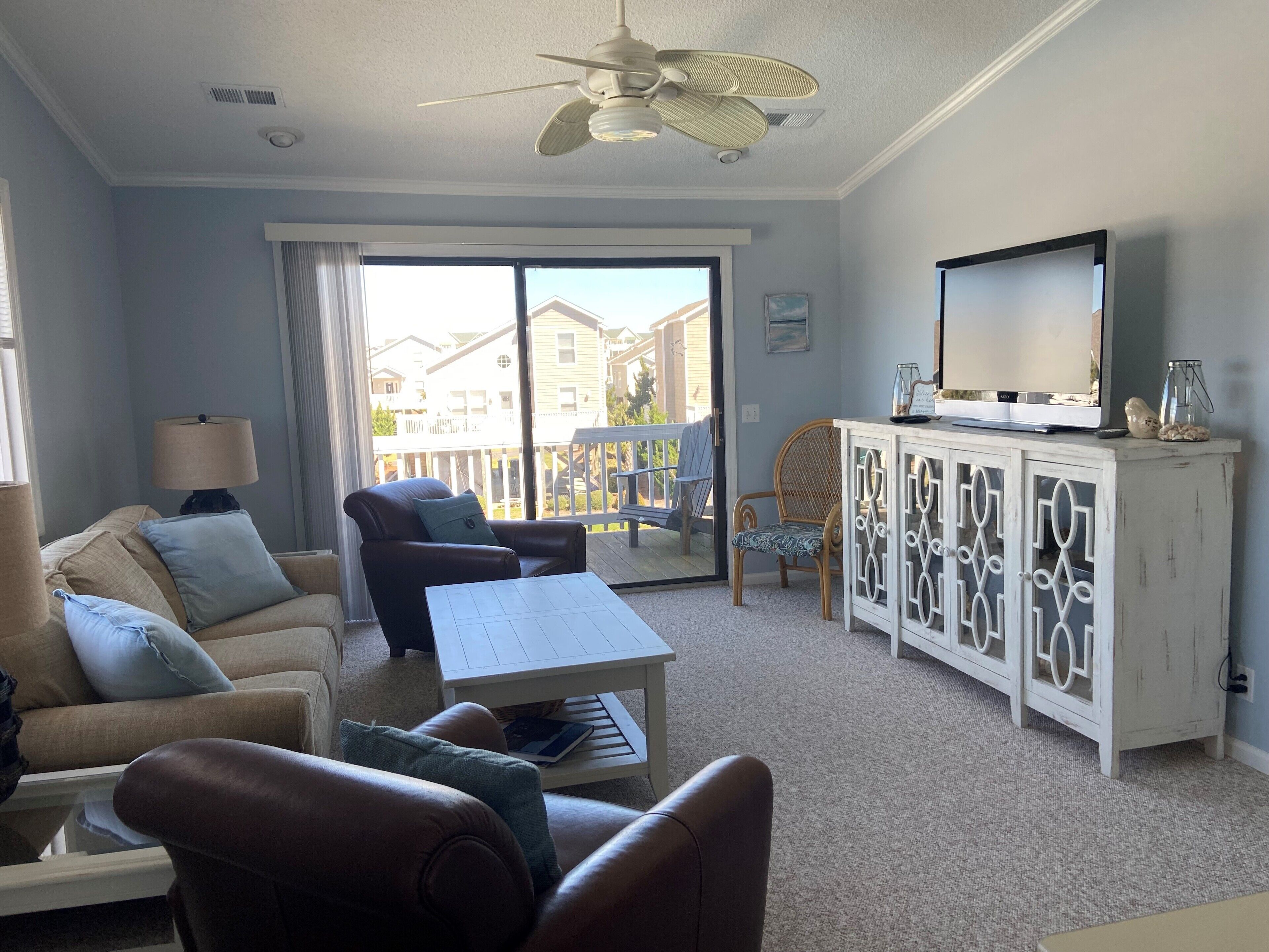 READY FOR A VACATION? Family Friendly Condo - Sleeps 6