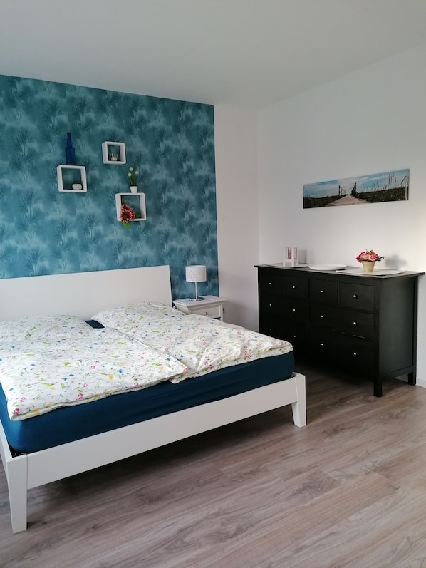 2 habitaciones, cuna de viaje, wifi gratis y ropa de cama 