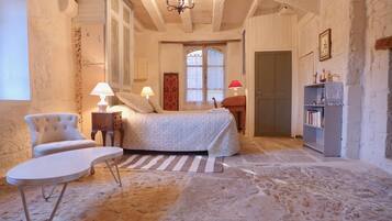 2 chambres, fer et planche Ă repasser, Wi-Fi, draps fournis