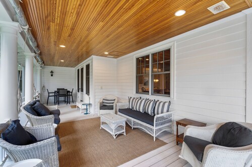 Weque! Close to Nub's Nob and Boyne Highlands!