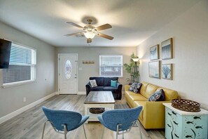 TV - Jewels Piece of Paradise (Rockport)