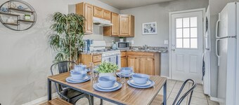 ☕ BY FORT BLISS: LAUNDRY, SECURITY SYSTEM, REFRIGERATION, KING BEDS