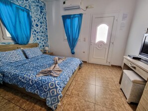 1 quarto, Wi-Fi de cortesia, roupa de cama