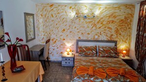 1 bedroom, WiFi, bed sheets