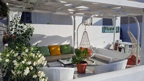 Terrace/patio - Pleasure DOUBLE ROOMS 3 (Perissa)