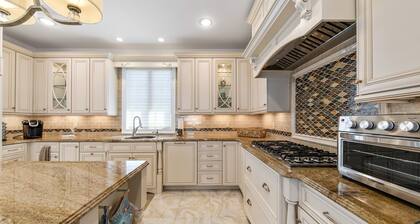 Fabulous Large Beach Home 1-block from beach & boardwalk