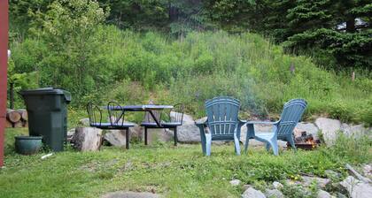 Yeomans By The Caves - Rustic Cottage
