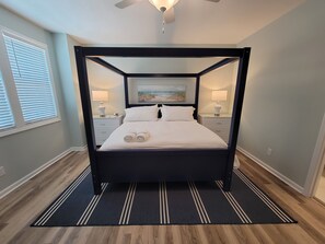 3 bedrooms, desk, iron/ironing board, free WiFi