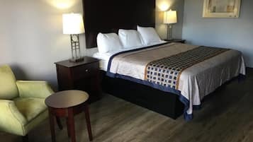 Standard Room, 1 King Bed