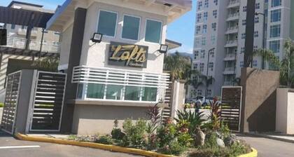 "The Oasis" PH 1 BR with AC, WiFi, complimentary Netflix & 24/7 security.