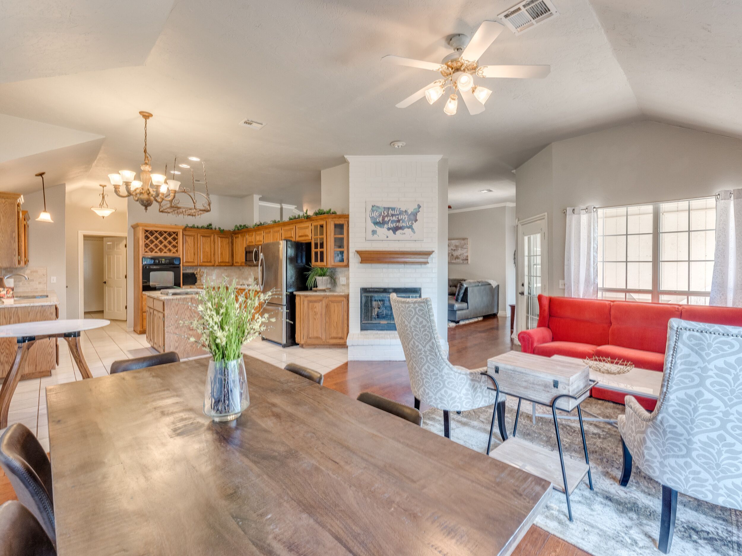 Modern Open 4 Bedroom!