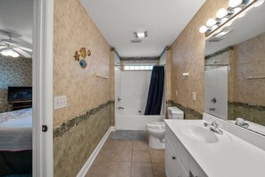 Ensemble baignoire-douche