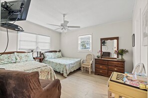 4 bedrooms, free WiFi