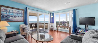 Lemon Tree South, Beautiful Pet Friendly Ocean Front House in Cherry Grove, Great Views