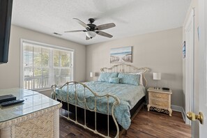 4 quartos, Wi-Fi de cortesia, roupa de cama